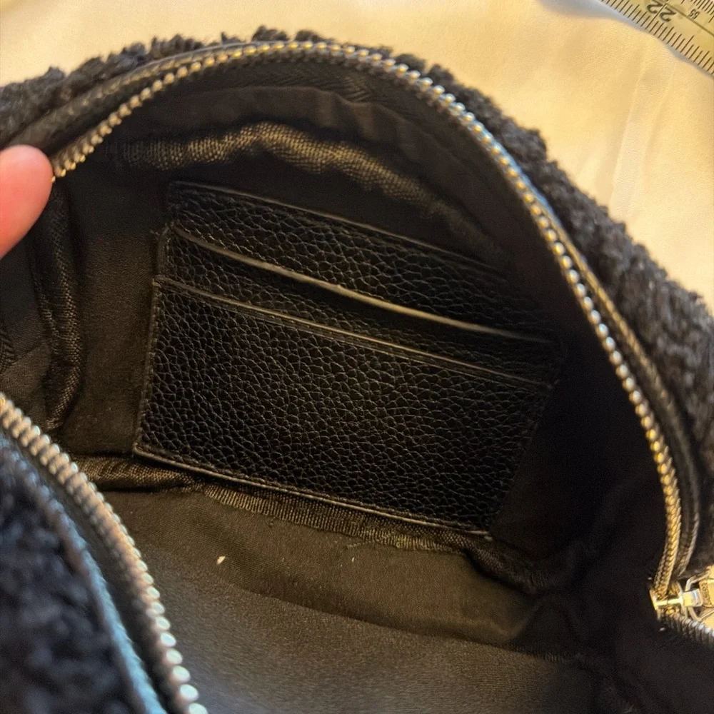 Black Sherpa Fanny Pack / Belt Bag - Picture 5 of 5